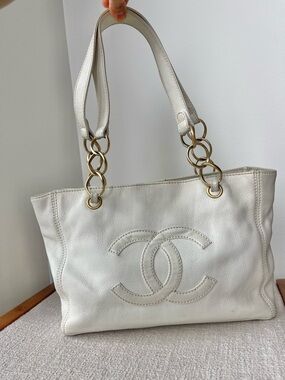 CHANEL GST/PST Off White Leather Quilted Logo Tote with Gold Rings